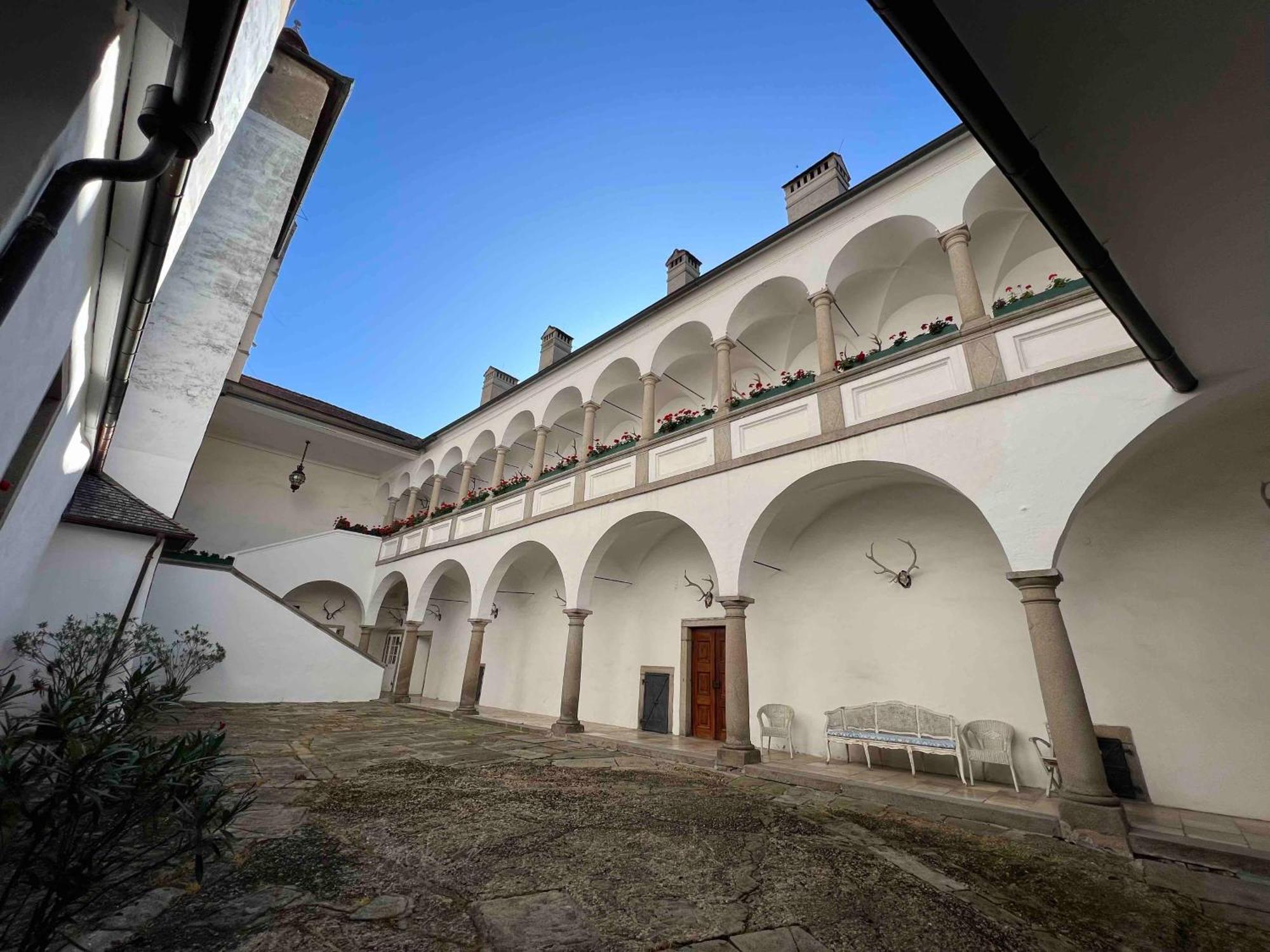 Villa Charming Castle In Austria Schwertberg Exterior foto